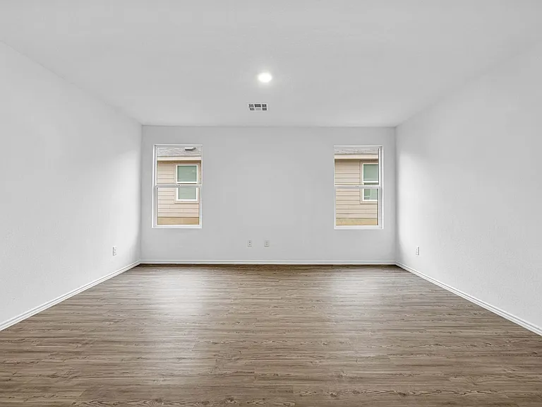 9206 Selene Pl — Photo 5