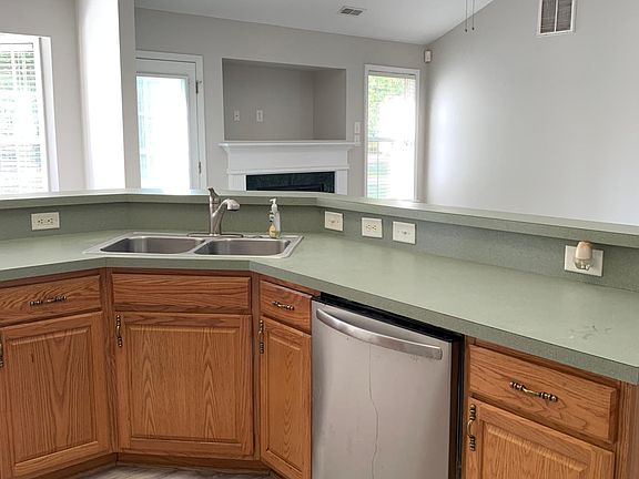 2nd image of 2772 Amber Crest Dr