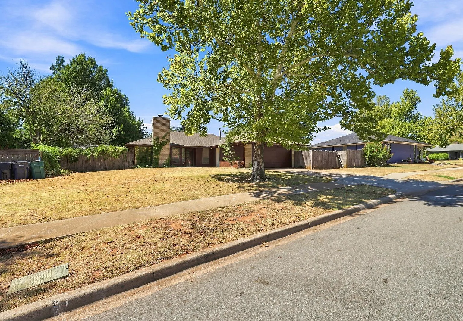 3 bed, 1353 sqft, $1,750 — Photo 2