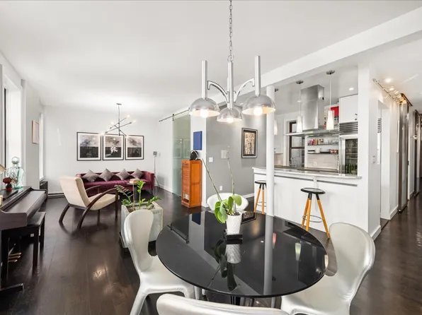 234 West 21st Street image 1 of 14