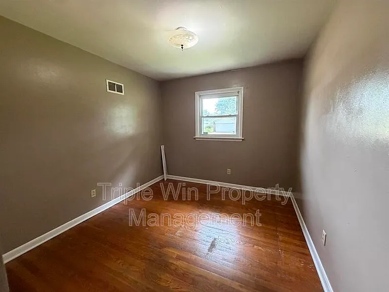 1871 Shardell Dr — Photo 27