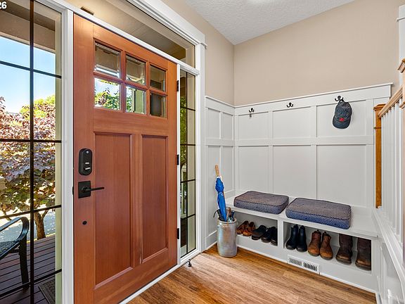 4th image of 1608 SE 20th Ave