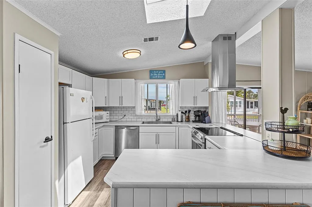 2 bed, 2.0 bath, 1145 sqft, $1,500 — Photo 4