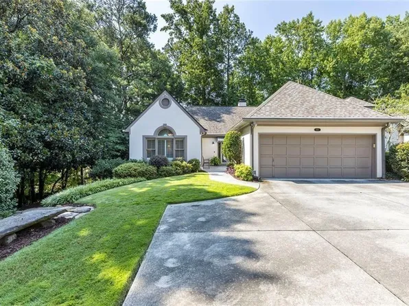 450 Greenlaurel Dr NE, Atlanta, GA 30342