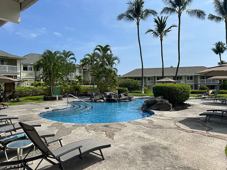 Pool & Spa