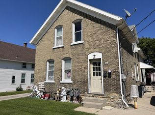 931 S 23rd St, Manitowoc, WI 54220