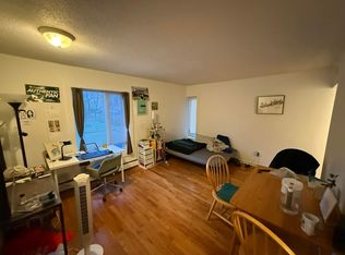 524 Putnam Ave APT 6, Cambridge, MA 02139
