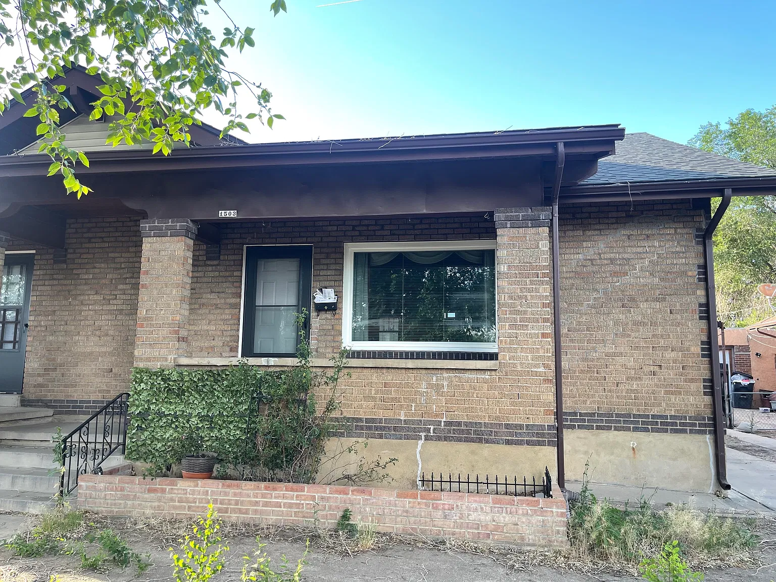 2 bed, 1000 sqft, $995 — Photo 1