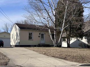 5205 Schluter Rd, Monona, WI 53716