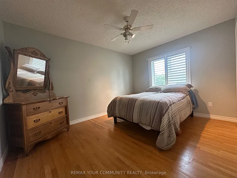 203 Lake Dr E — Photo 25