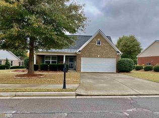 425 Lakeview Bend Cir, Jefferson, GA 30549