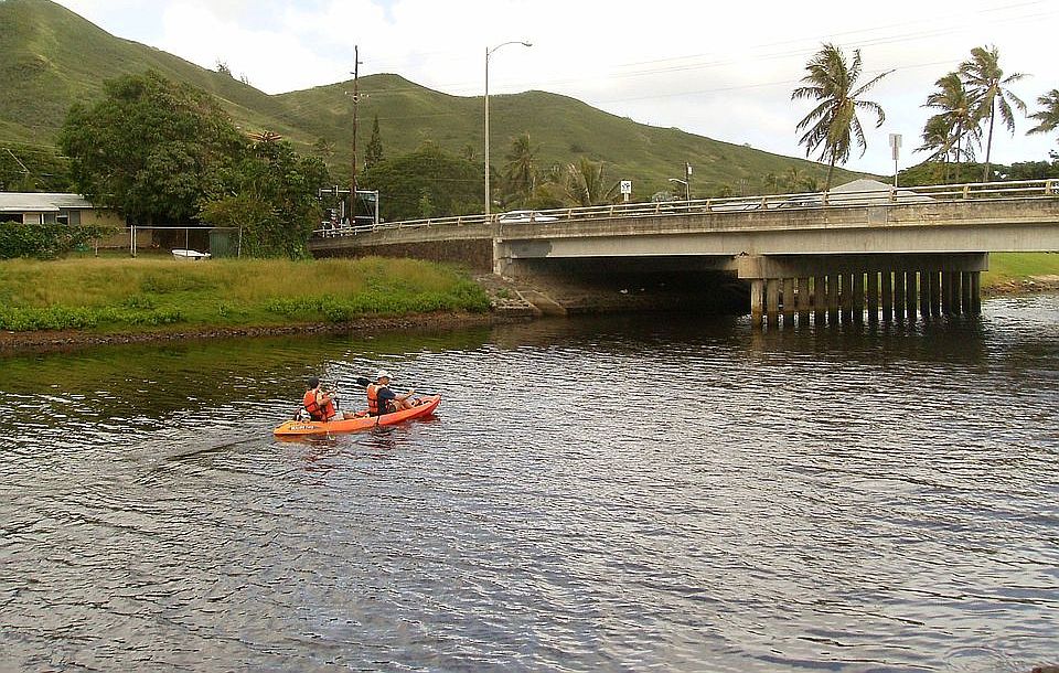 Direct access to ocean.