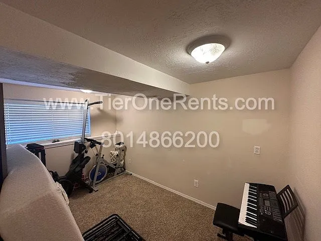 5886 S 3260 W — Photo 21