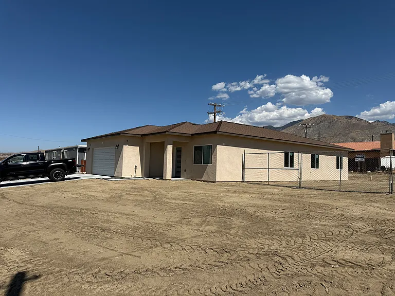 55630 Sagebrush Ave #1 — Photo 1