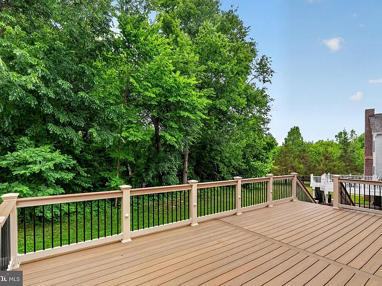 15806 Copper Beech Dr — Photo 5