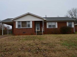 103 Emerald Dr, Tuscumbia, AL 35674