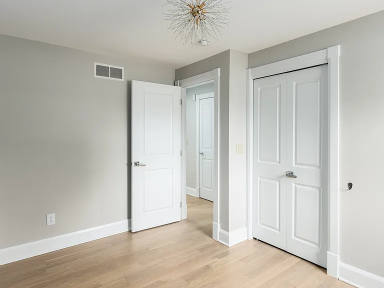 4002 Harlem Rd — Photo 24