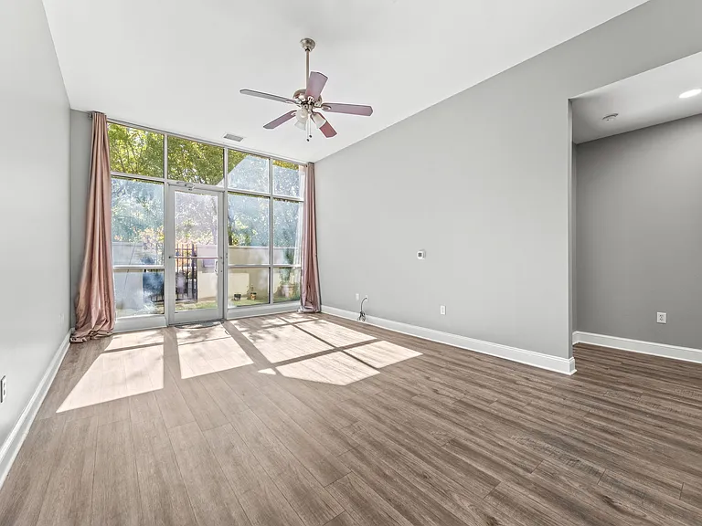 655 S Riverside Dr #104 — Photo 13