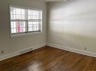 200 River Rd APT F, Wilmington, DE 19809