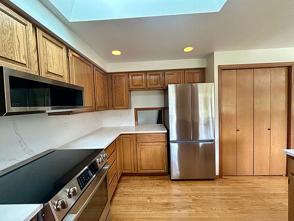 4th image of 12371 Rainier Dr