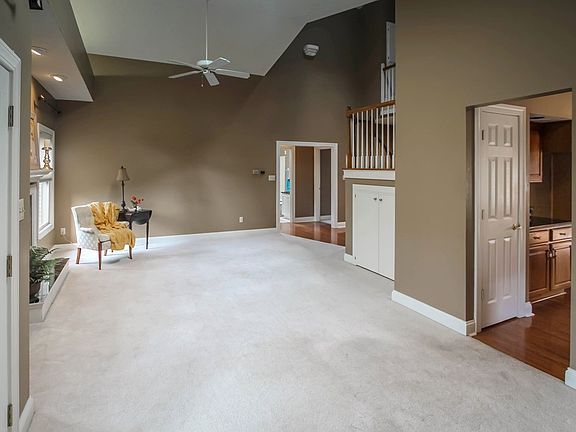 4th image of 2050 Sussex Pl