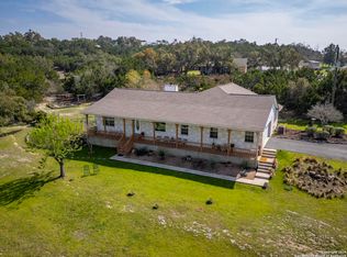 311 N Pleasant Valley Dr, Boerne, TX 78006
