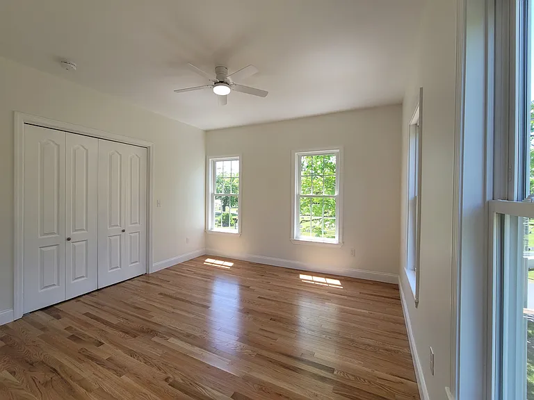 Bedroom 1 (Primary)