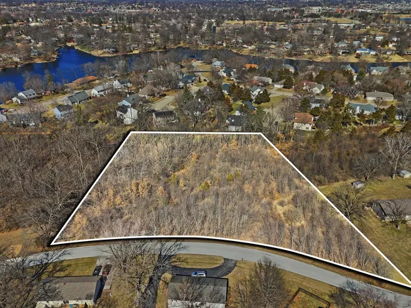 W Bethel Dr, Columbia, MO 65203