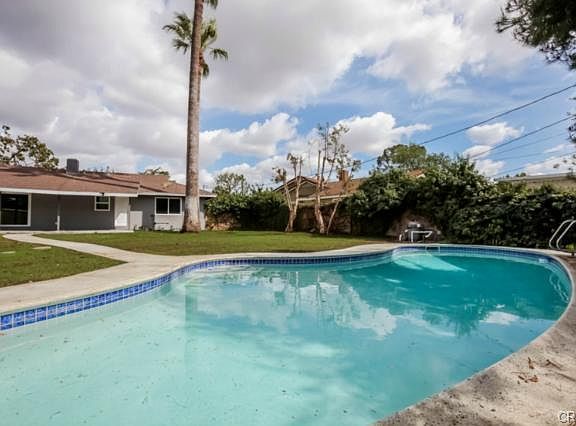 5th image of 917 S Coral Tree Dr
