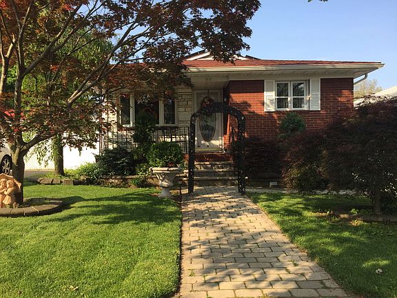 3rd image of 88 Vincent Ave
