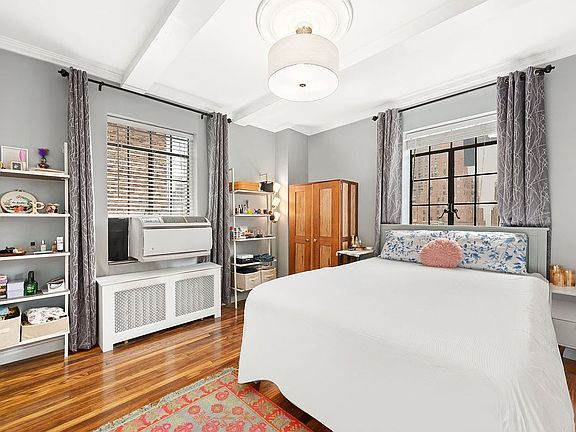 3rd image of 25 Tudor City Pl APT 1205