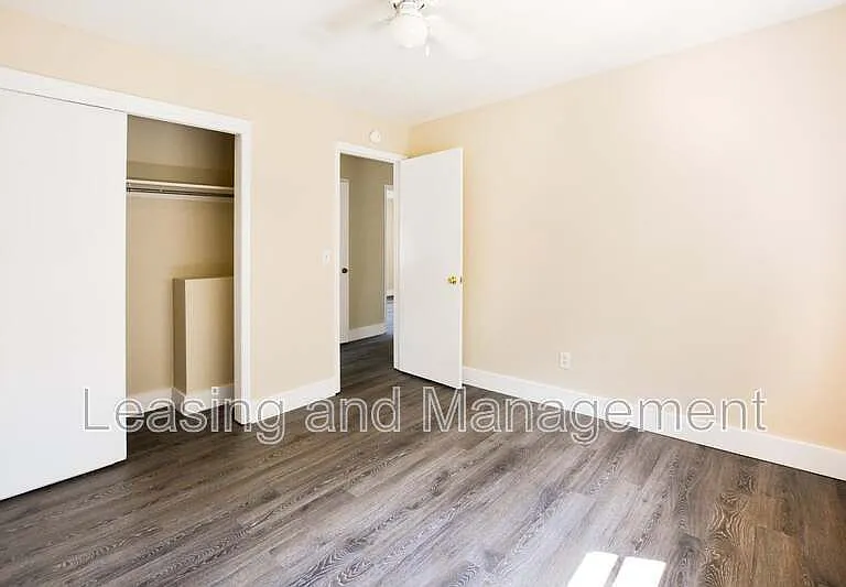 1045 Harbor View Rd #A — Photo 8