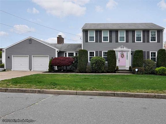2nd image of 58 Hollyhock Dr