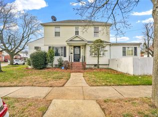 85-86 263 Street, Floral Park, NY 11001