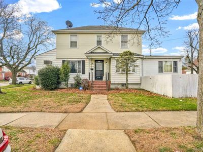 85-86 263 Street, Floral Park, NY, 11001
