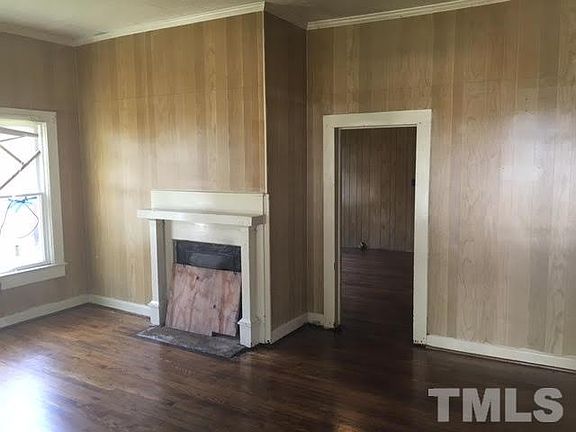 3rd image of 209 N Briggs Ave
