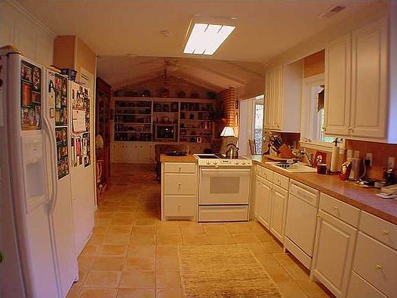 5th image of 1 Padgett Cir