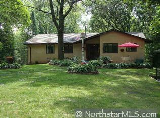 904 Lakewood Hills Rd, Saint Paul, MN 55123