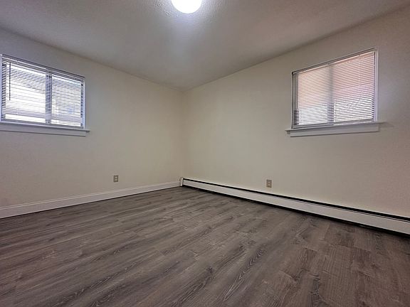 5th image of 7 Gorham Ave APT 18