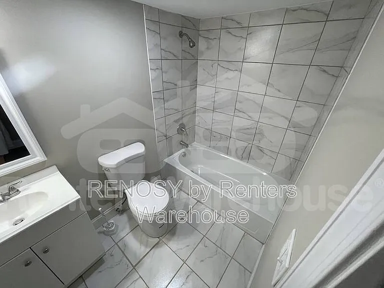 815 Chauncey Ave — Photo 6