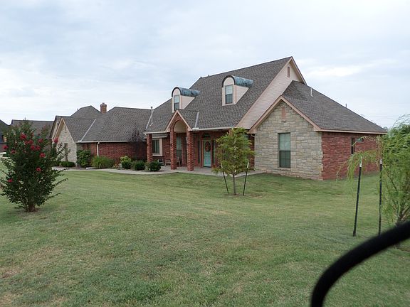 2nd image of 3421 Brierwood Dr