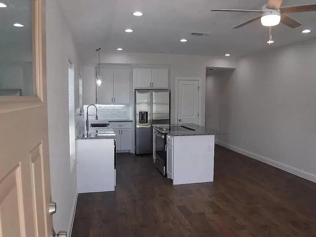 3 bed, 1254 sqft, $1,400 — Photo 3