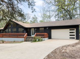 284 Pleasant Hill Ln, Holly Lake Ranch, TX 75765