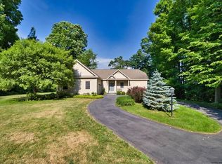 16 Sweet Rd, Stillwater, NY 12170