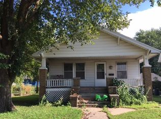 370 W Morgan St, Marshall, MO 65340