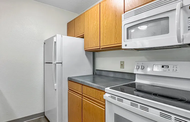 Hamlet Apartments — Photo 29