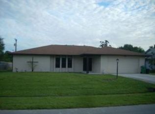 173 SE Lakehurst Dr, Port Saint Lucie, FL 34983