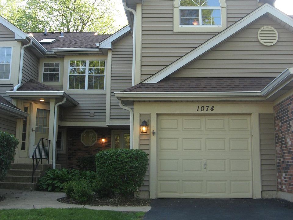 1st image of 1074 Lakewood Cir