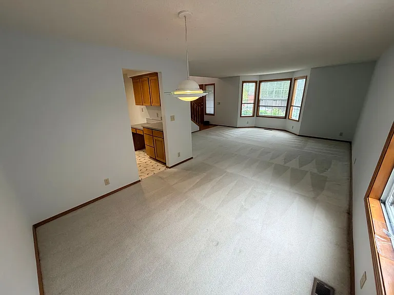 1835 NE 56th Ave — Photo 7