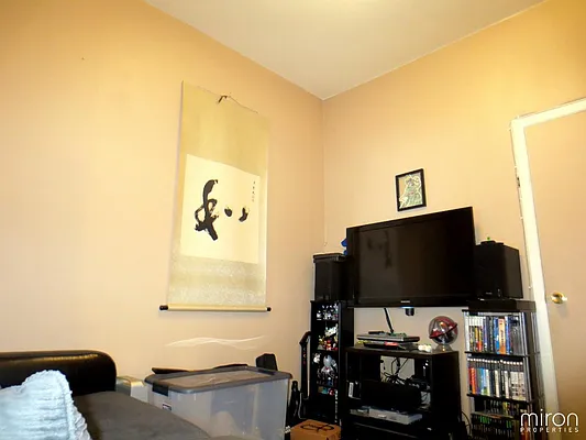 Rented by Miron Properties | media 29